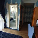 لا غراديسكا فندق