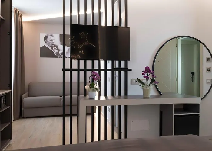 拉格拉迪斯卡酒店 4*