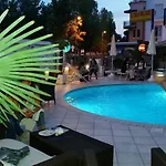لا غراديسكا فندق 4*