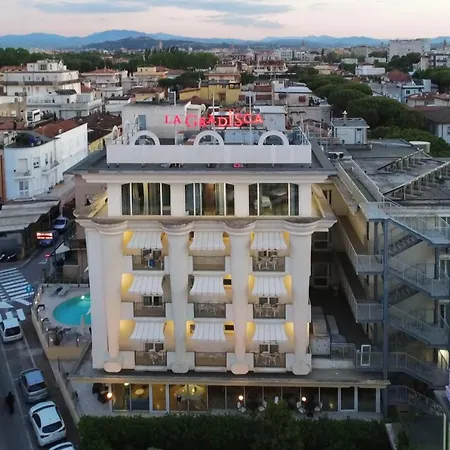 ラ グラディスカ