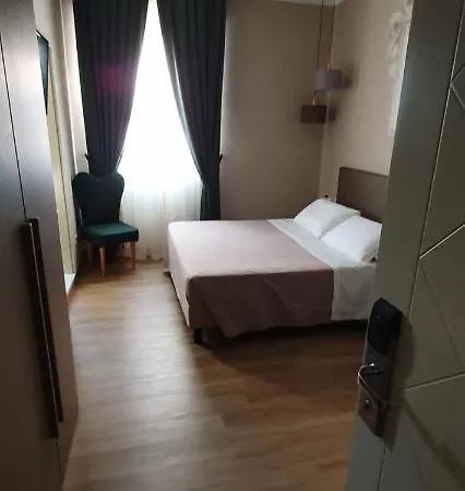 ラ グラディスカ ホテル 4*