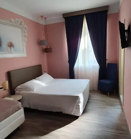 ラ グラディスカ ホテル 4*