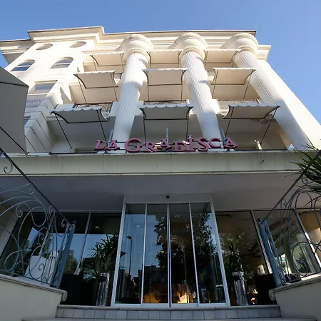 ラ グラディスカ 4* リミニ