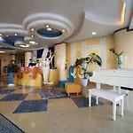 فندق لا غراديسكا 4*